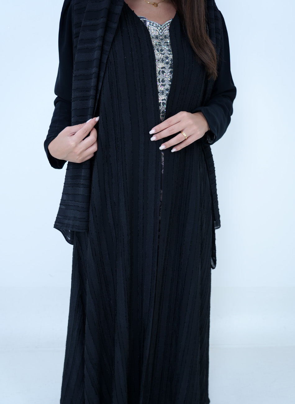 Lines buff Abaya + Shaila