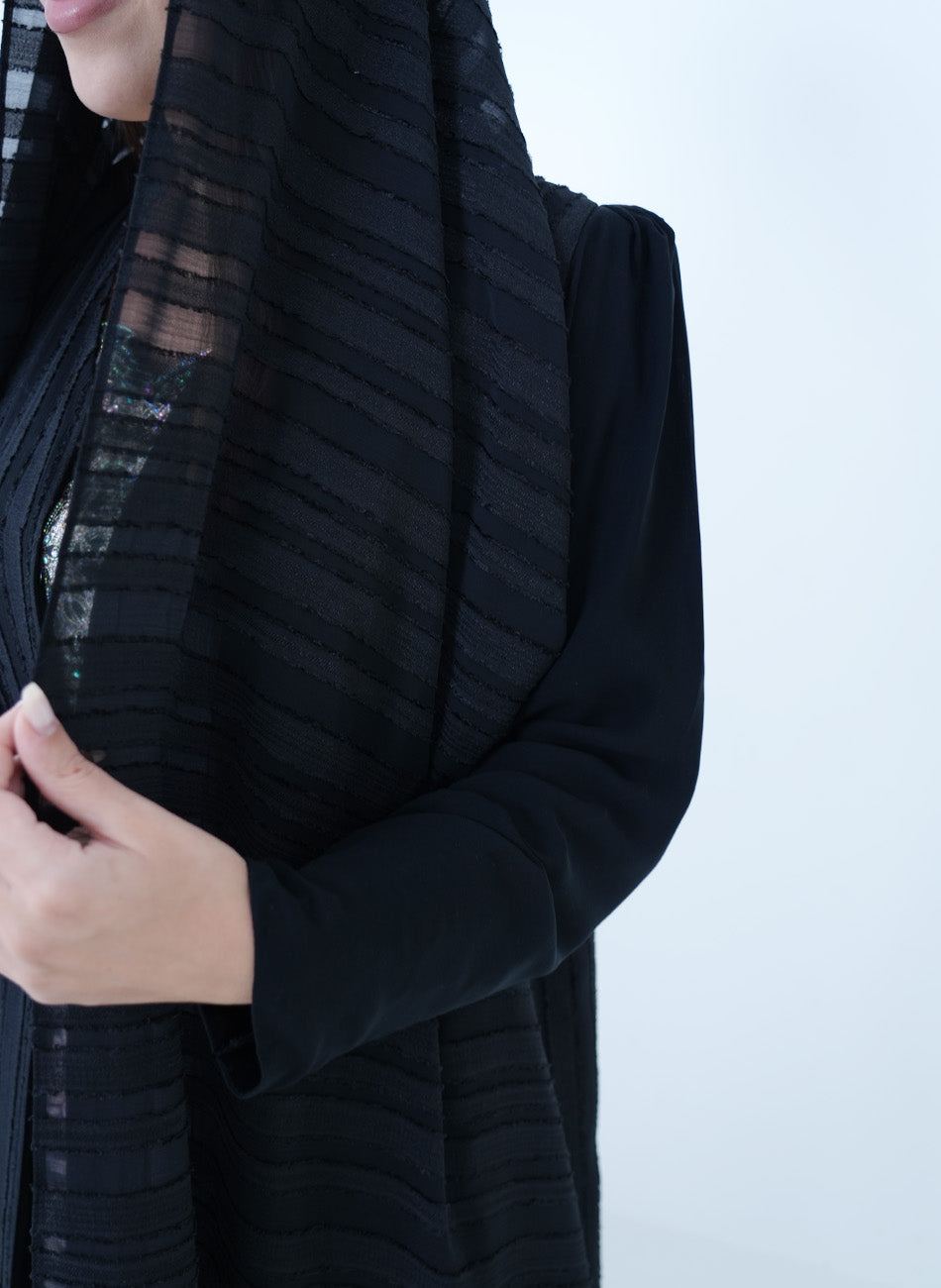 Lines buff Abaya + Shaila