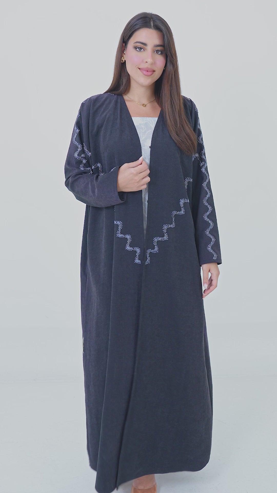 Wide waves Abaya