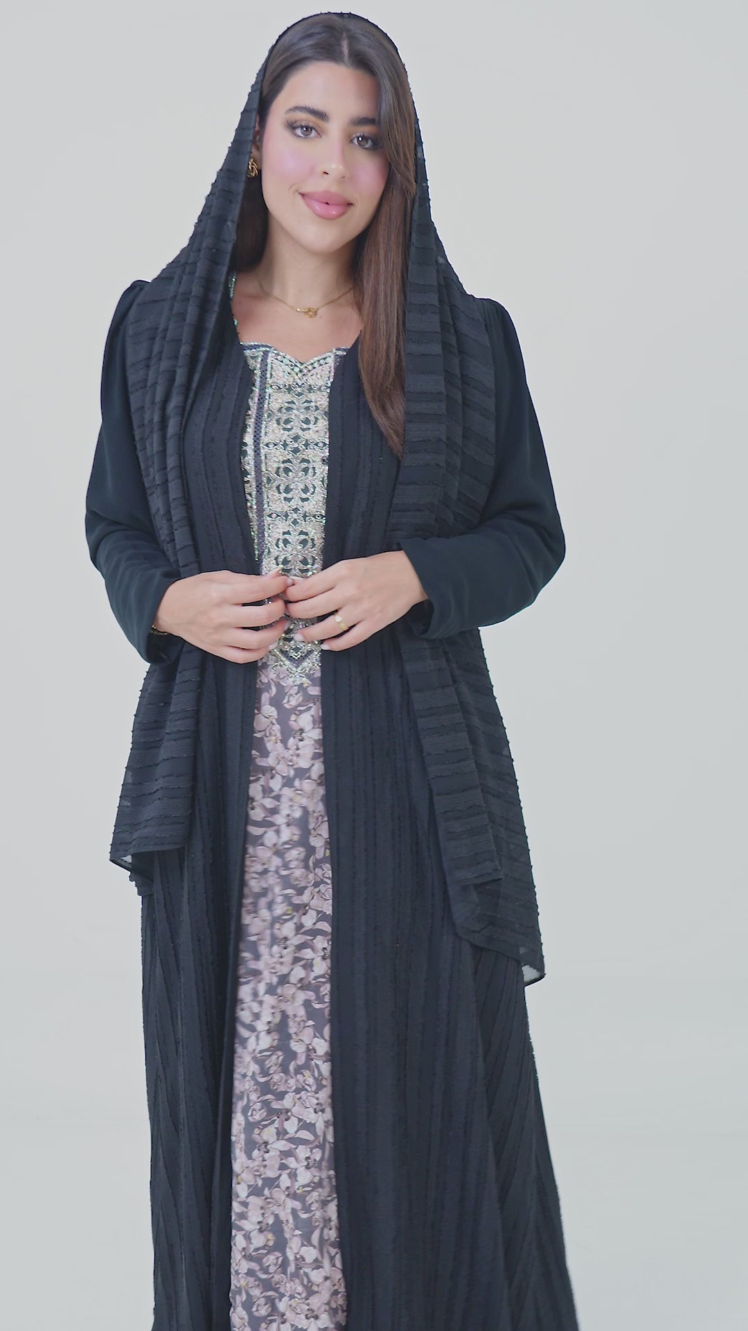 Lines buff Abaya + Shaila